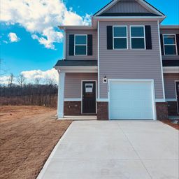 1328 Roadstead Lane
