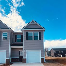 1322 Roadstead Lane