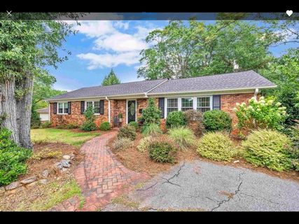 236 Greengate Lane active home in Fernwood, Spartanburg, SC
