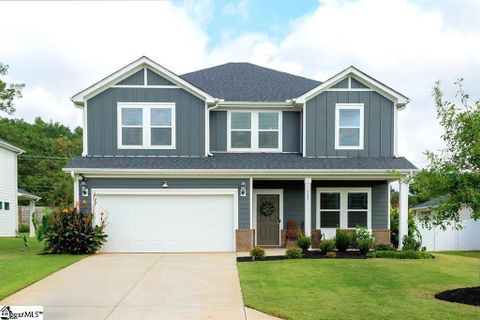 325 Roderick Lane active home in Arden Woods, Greenville, SC