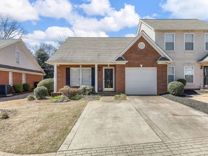Homes in West Hampton, Moore