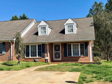 349 W Pointe Drive sold home in West Point, Spartanburg, SC