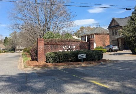 320 Club Terrace Dr