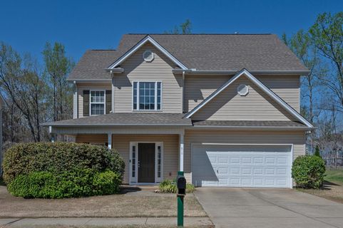 815 Bayshore Lane active home in Sweetwater Hills, Moore, SC