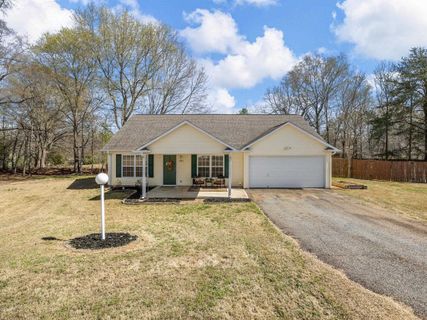 630 Kneewood Court sold home in Forest Springs, Boiling Springs, SC