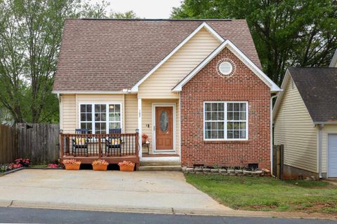 107 Shining Rock Court sold home in Fawn Branch, Boiling Springs, SC