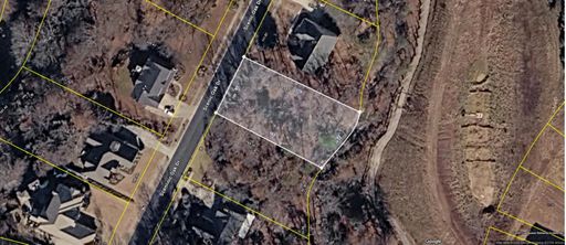 531 Scenic Oak Drive