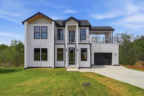 136 Current Drive pending home in River Breeze, Greenville, SC