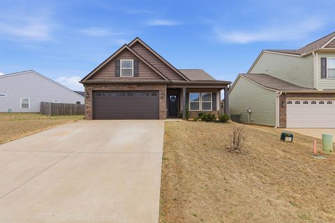 1161 Wanley Way active home in Pine Valley, Boiling Springs, SC