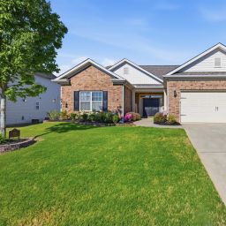 324 Meadowpark Lane