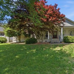 212 Watersedge Drive