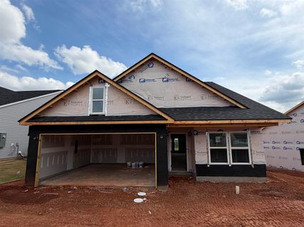 1725 Spruce Knoll Street pending home in Cleveland Meadow, Spartanburg, SC