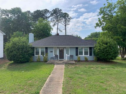 900 S Limestone Street Street