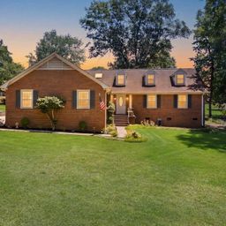 332 E Killarney Lake
