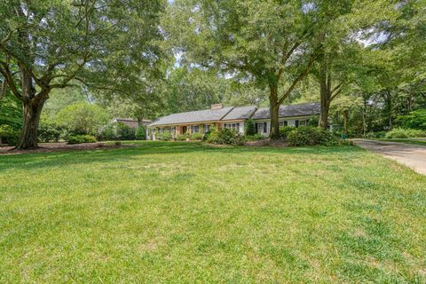 301 Dunbarton Court active home in Calhoun Lakes, Spartanburg, SC