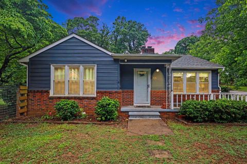 106 Hancock Avenue pending home in Cedar Acres, Spartanburg, SC