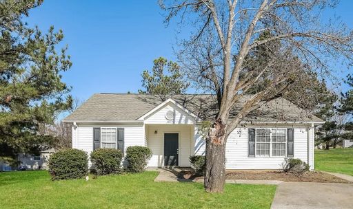 607 Basil Court pending home in Winfield, Spartanburg, SC