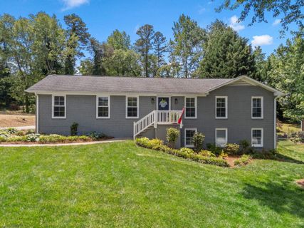 Homes in Woodland Forrest, Greer