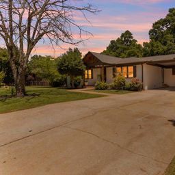 204 Montis Drive
