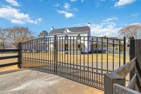 410 Berry Shoals Road