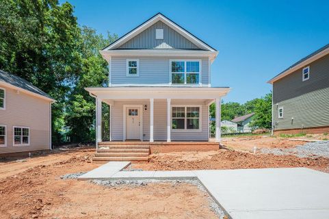 672 Saxon Avenue