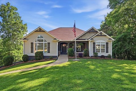 24 Carriage Drive pending home in Country Club Estates, Greer, SC