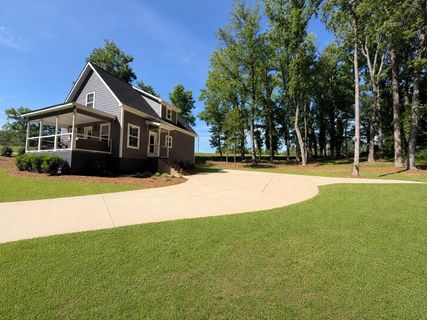 198 Walden Circle