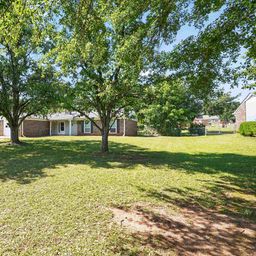 108 Sedgefield Court