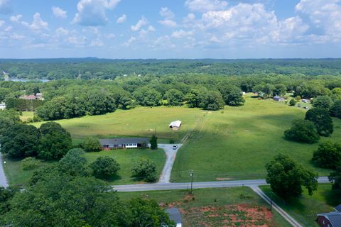 572 Green River Road