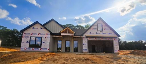629 Dusty Trail Road active home in Willow Stone Estates, Pauline, SC