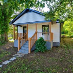 306 Spruce Road