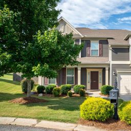 606 Big Oak Court
