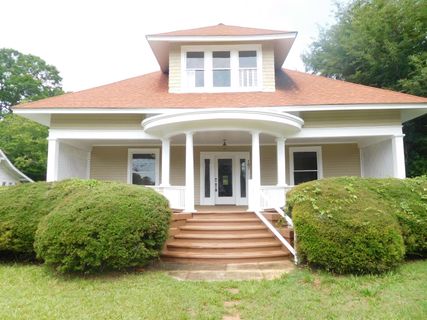107 Douglas Heights Street