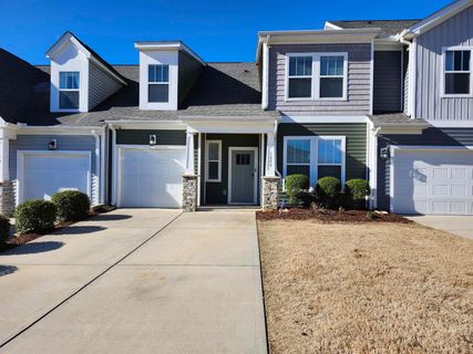1008 Glohaven Way active home in Peachtree Townes, Boiling Springs, SC