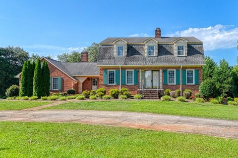 106 Lakeland Avenue pending home in Twin Lakes, Moore, SC