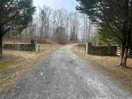 1944 Dr. John'S Road