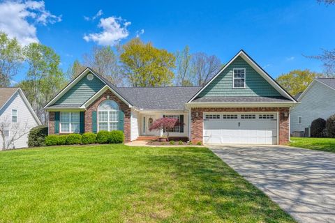 860 Thackston Drive pending home in Hillbrook Forest, Spartanburg, SC