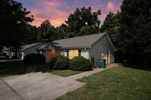 1868 Tamara Way