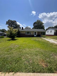 417 Crestview Drive