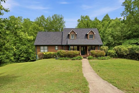 135 Pointe Drive