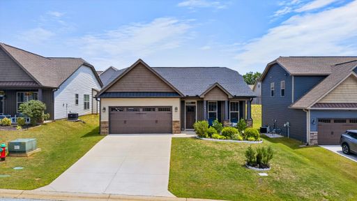 541 Chantry Lane