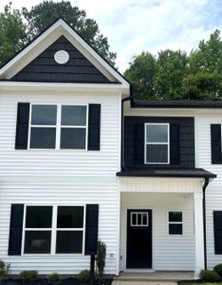 632 Farcroft Trail