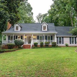 904 Sussex Court
