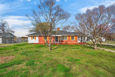 181 N Highway 150