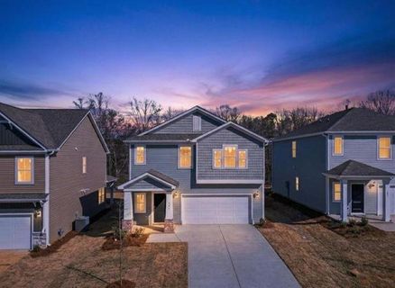 173 Gumwood Circle active home in Creekside Estates, Gaffney, SC