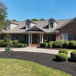 112 Linkside Drive