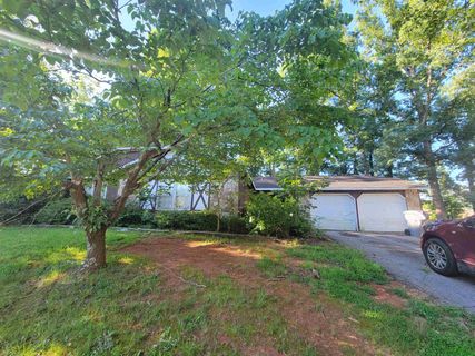 Homes in Camelot, Spartanburg