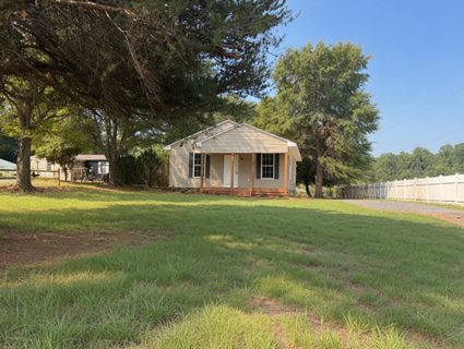 98 Blackstock Road active home in Inman Mills, Inman, SC