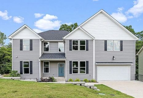 709 Rockcliff Street active home in Brook Ridge Hills, Greenville, SC