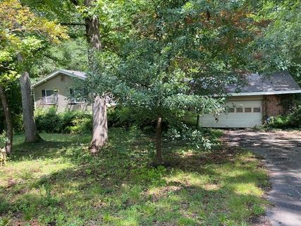 121 Valleydale Court active home in Meadowbrook Farm, Inman, SC